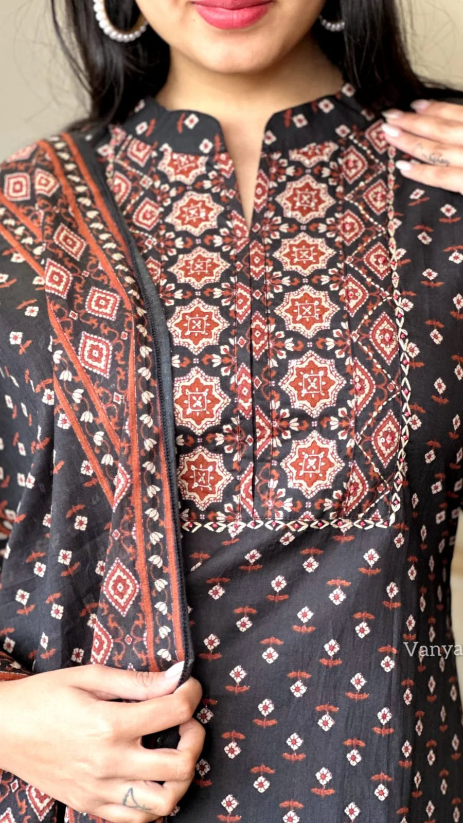 RT3096 - Trendies Attire