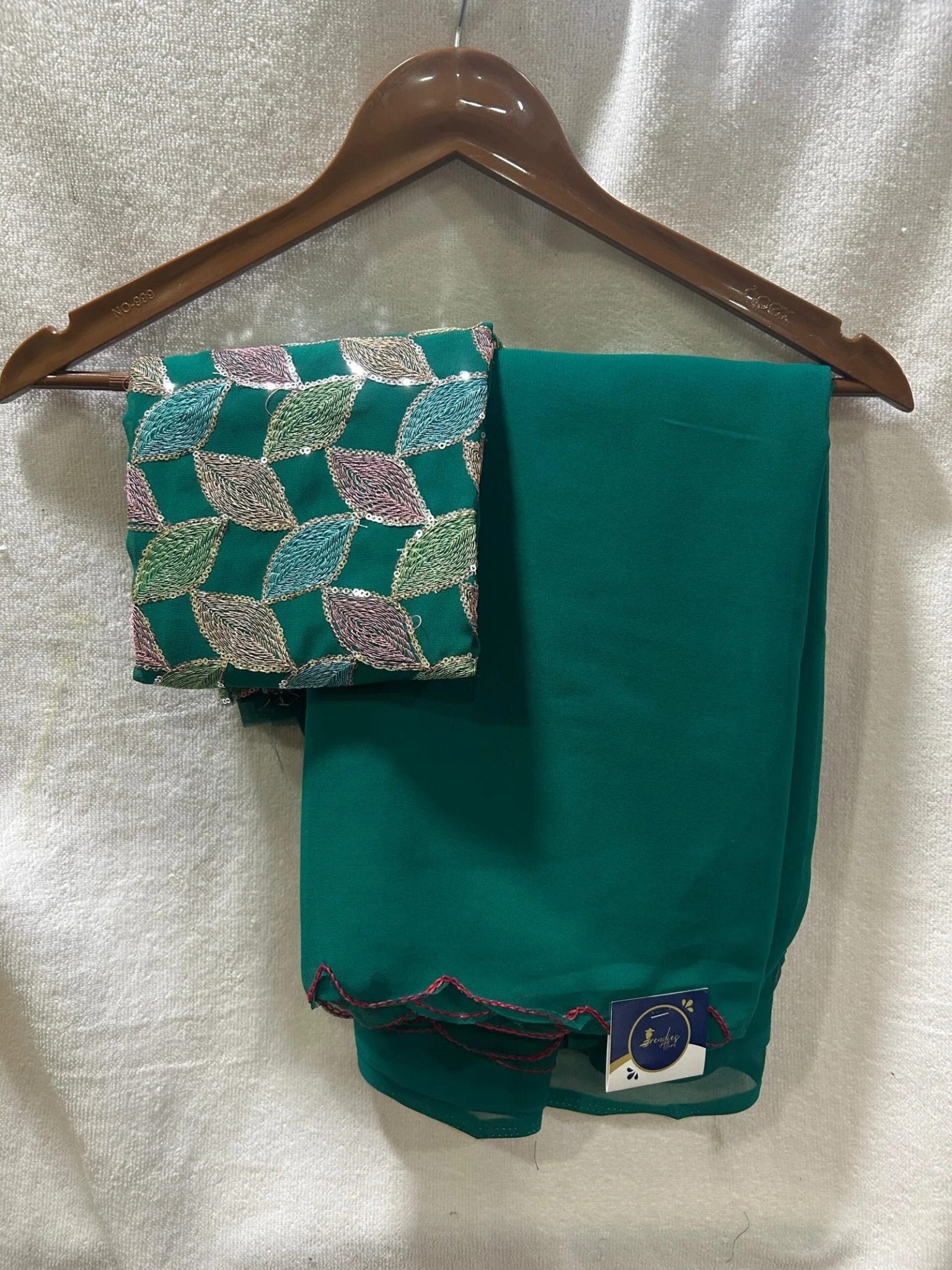Plain scallop 1 - Trendies Attire