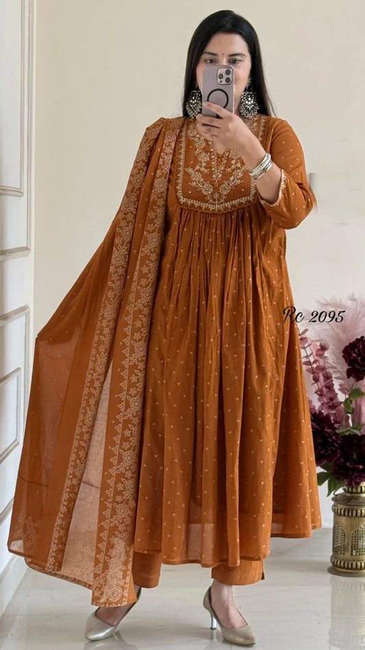 RC2095 - Trendies Attire
