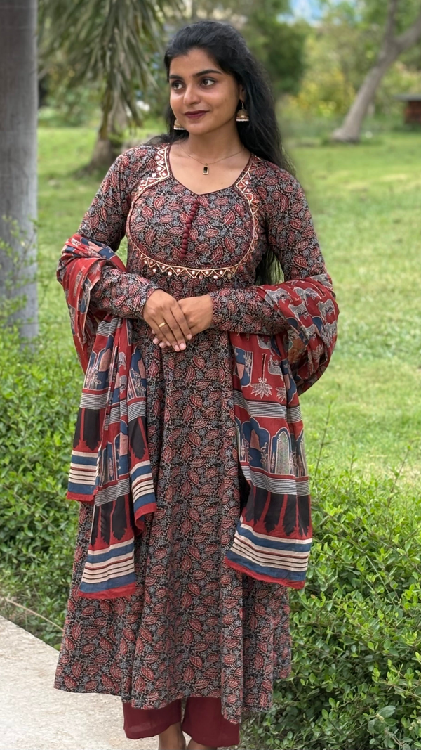 PC199 - Trendies Attire