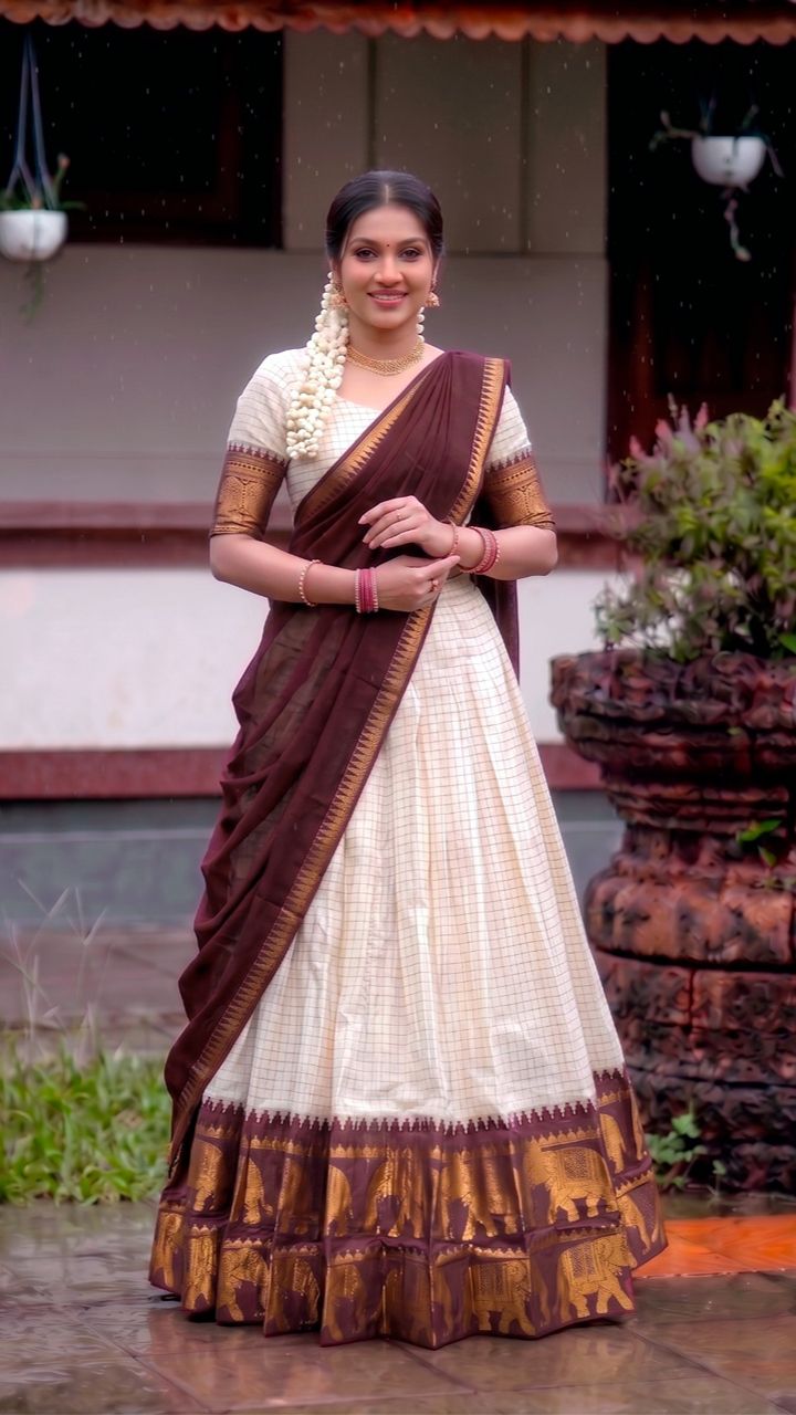 rekha 4